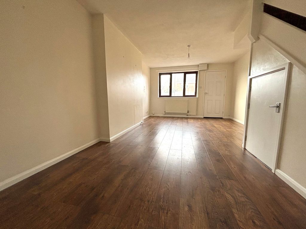 Property photo 2 of 8 Img_7495