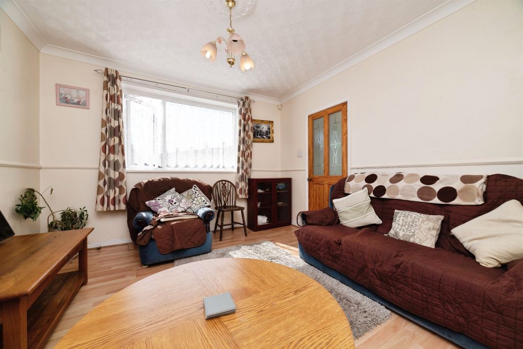 Property photo 3 of 19