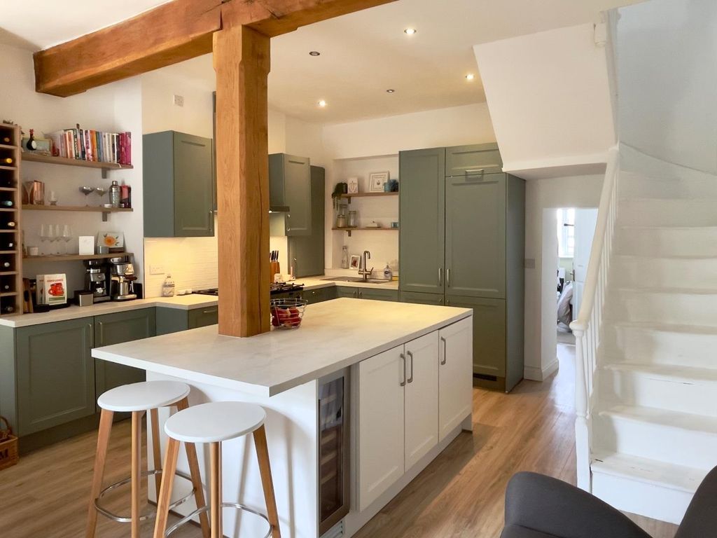 Property photo 3 of 13 Kitchen/Dining