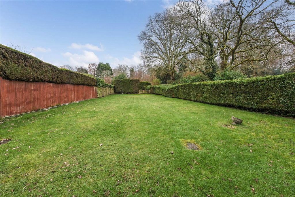 Property photo 2 of 18 Sketch_Ph1_6395817.Jpg