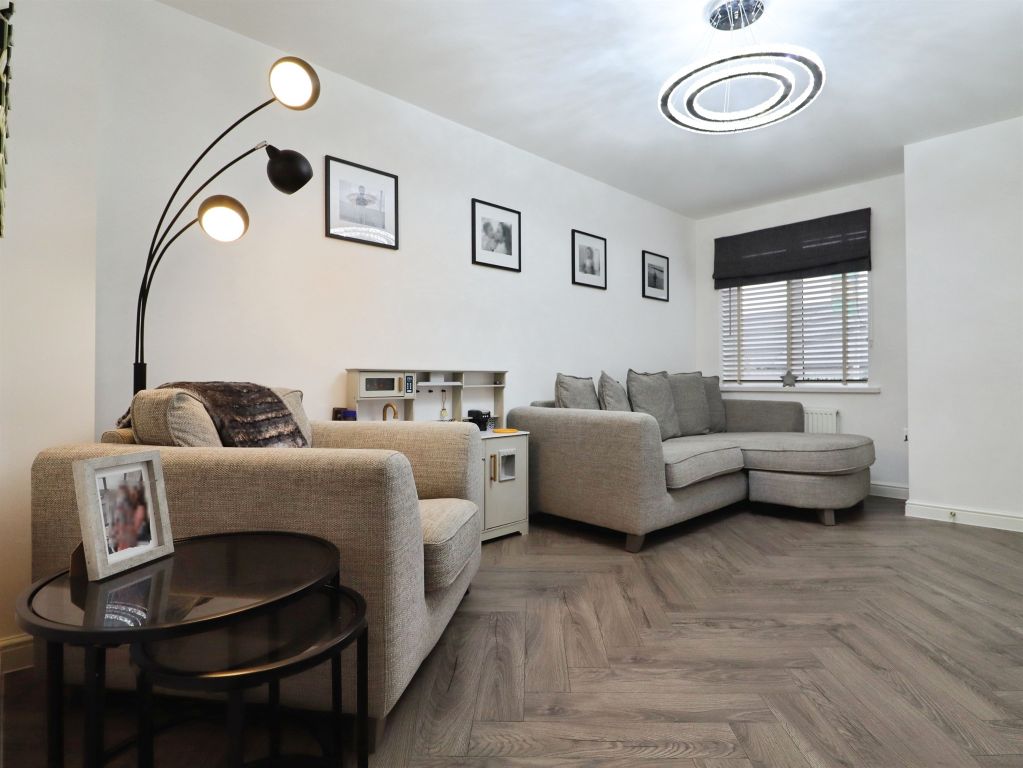 Property photo 3 of 17