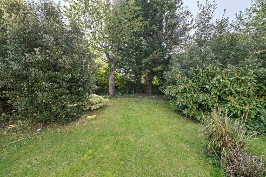 Property photo 3 of 16 Garden