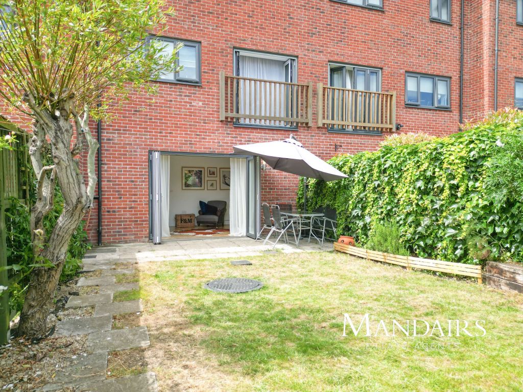 Property photo 3 of 27