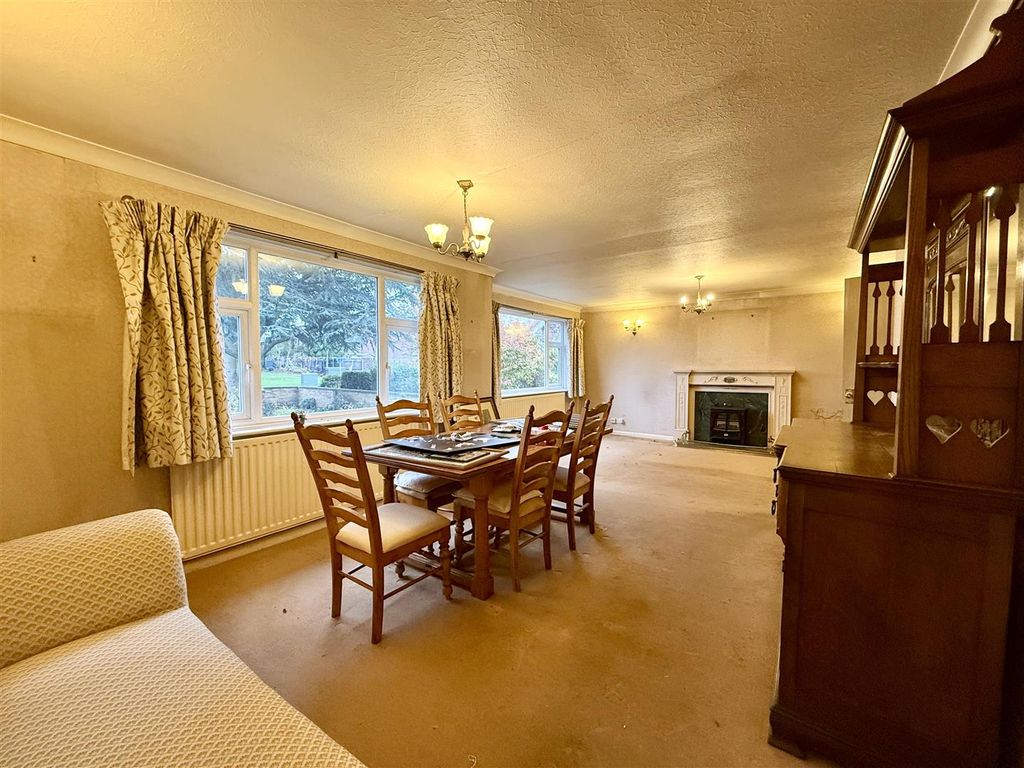 Property photo 2 of 28 2