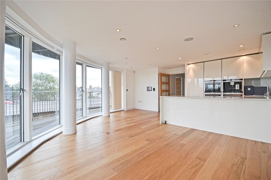 Property photo 2 of 11 Picture No. 03