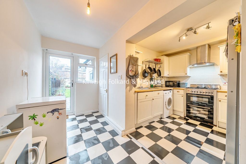 Property photo 3 of 21 Picture No. 09