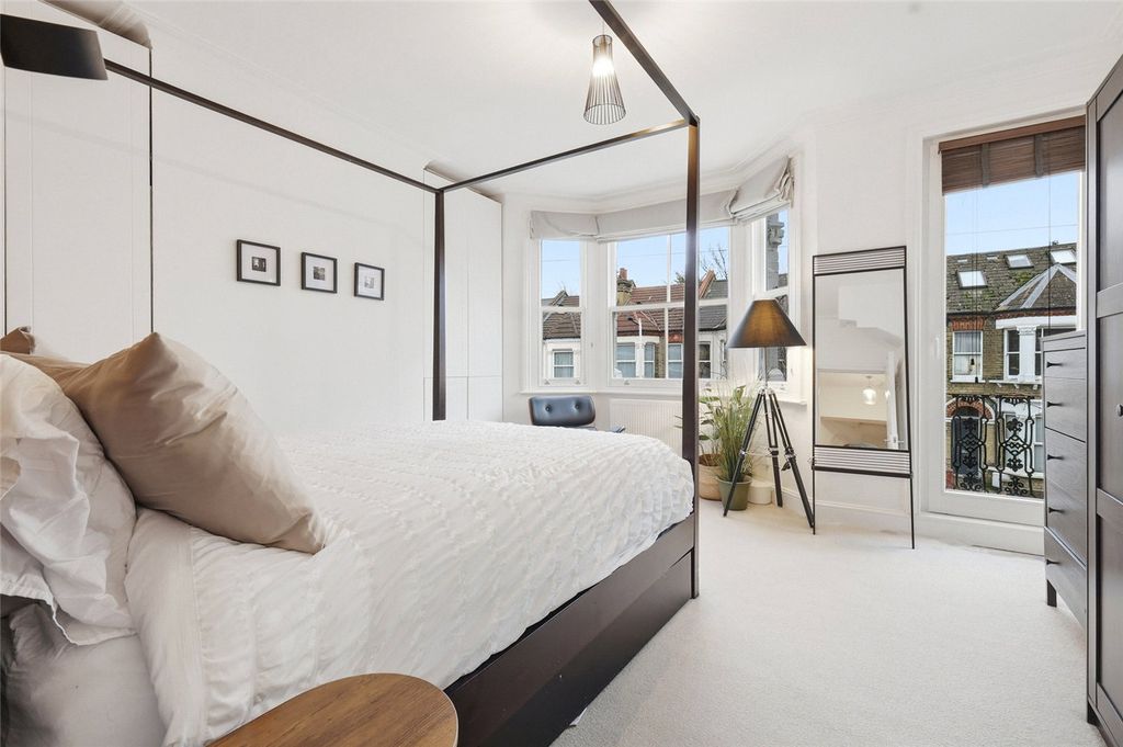 Property photo 2 of 13 Picture No. 29