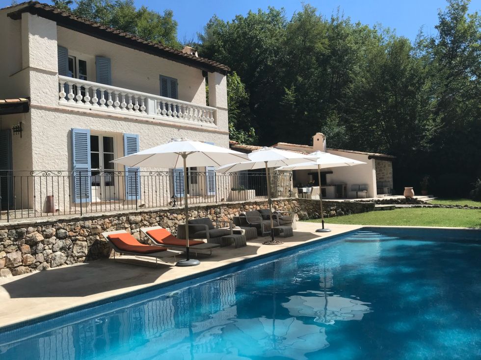 Property photo 2 of 14