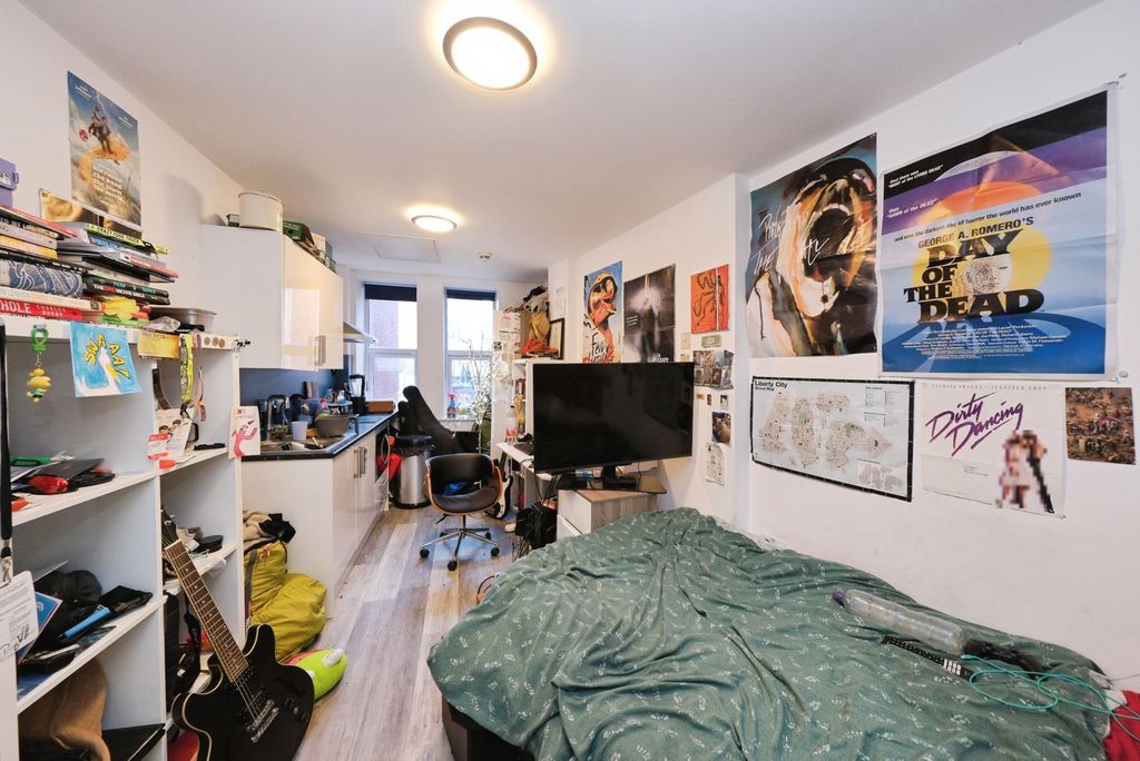 Property photo 2 of 14 Pbox-Img.Jpg