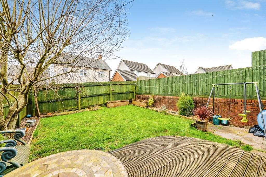 Property photo 2 of 17