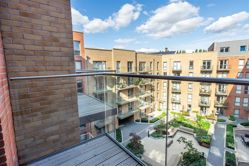 Property photo 1 of 9 Apt 185 Core 4 Leetham House Yo1 7Pe-6.Jpg