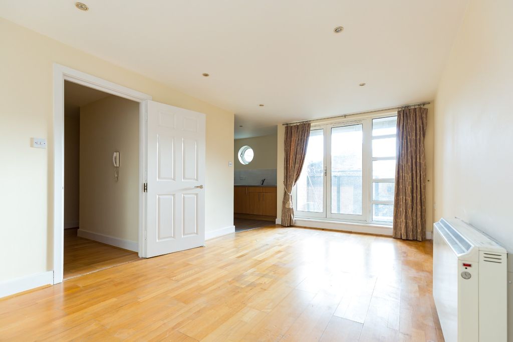 Property photo 1 of 12 3010792