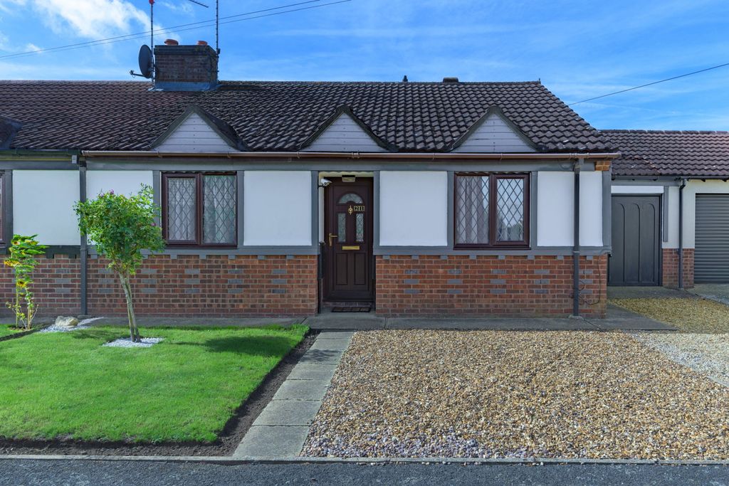 Property photo 1 of 28