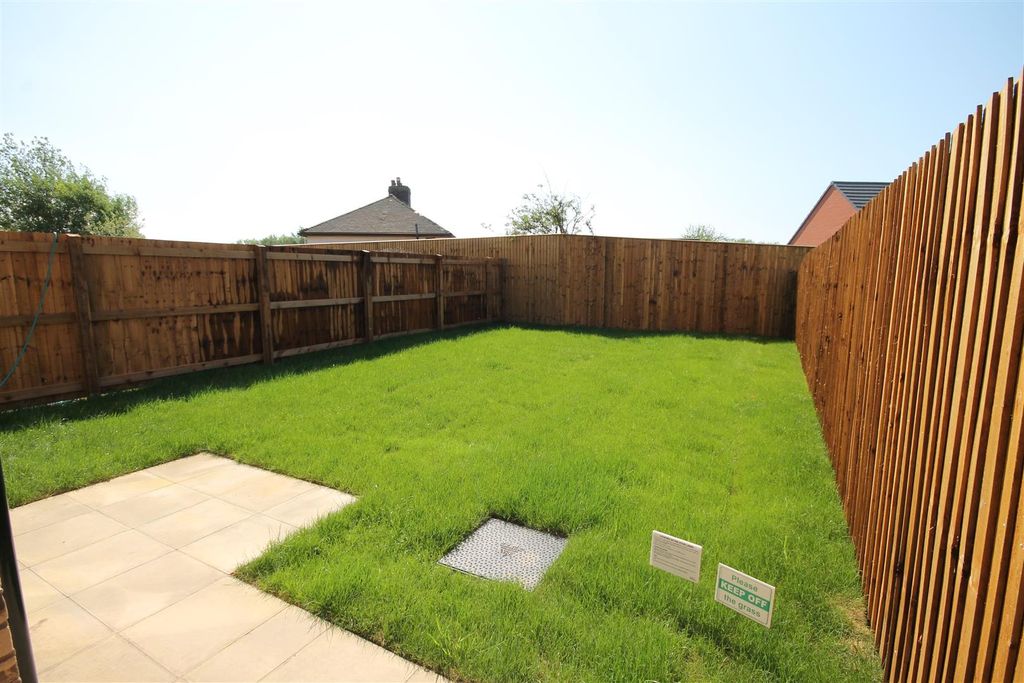 Property photo 2 of 17 Rear Garden