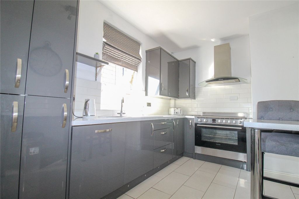 Property photo 3 of 18 Picture No. 08