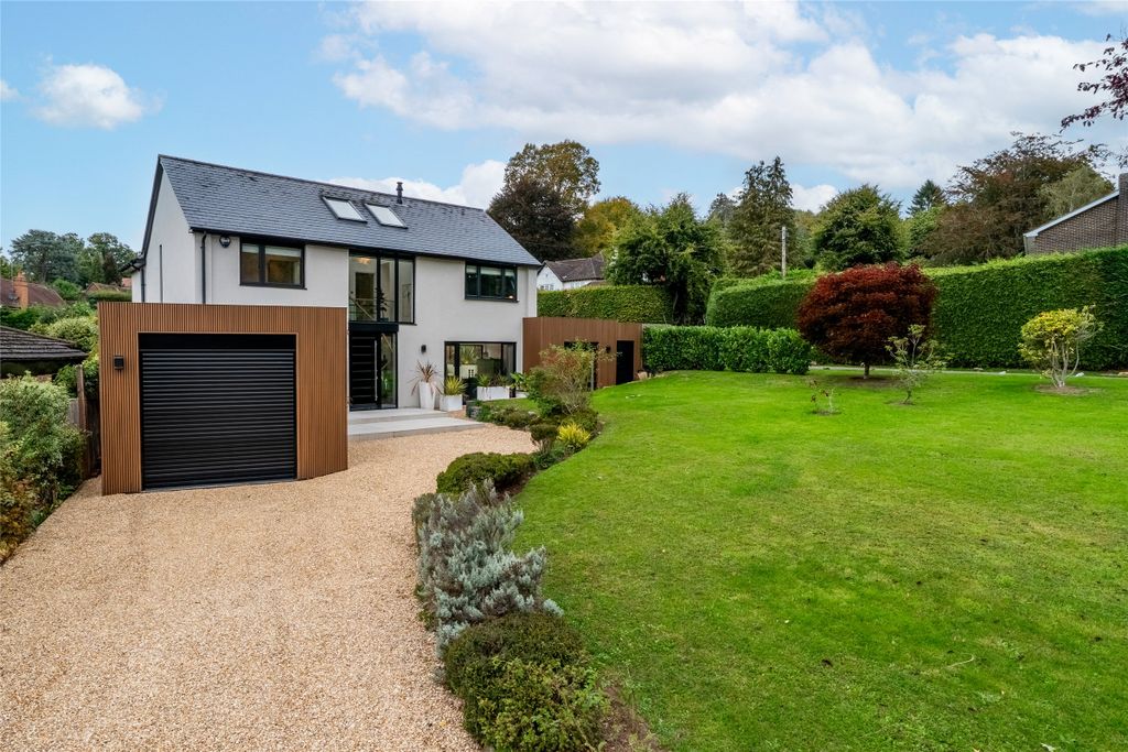 Property photo 1 of 23 Picture No. 28