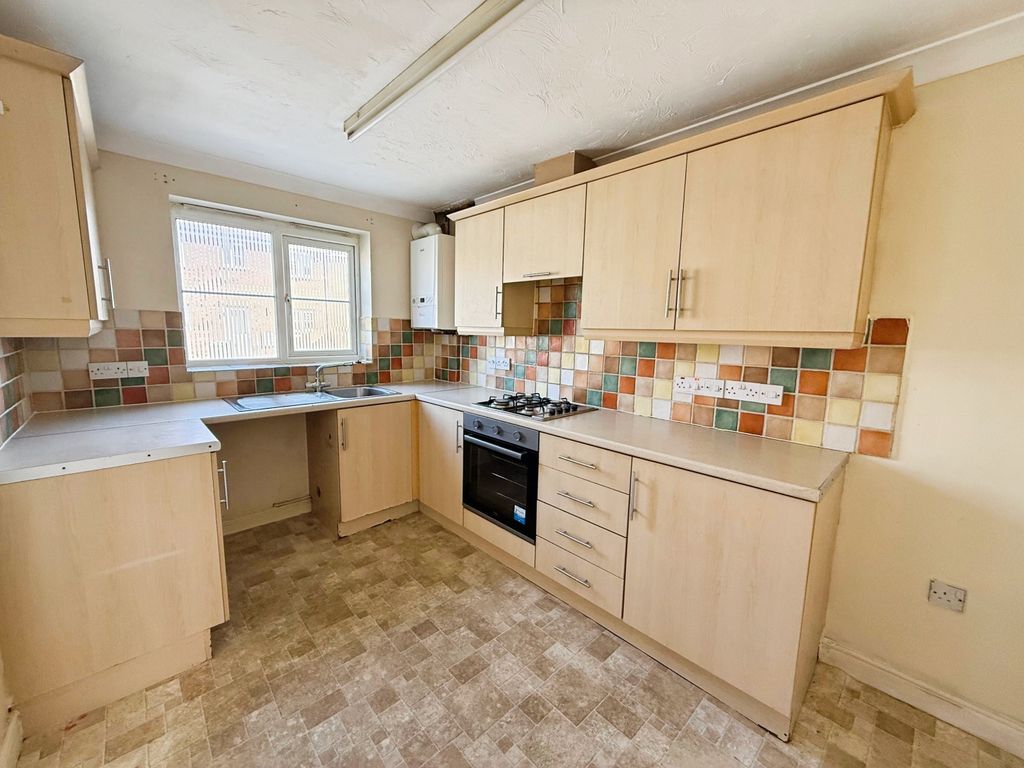 Property photo 2 of 8