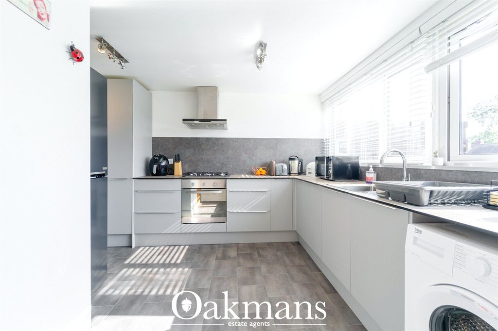 Property photo 3 of 14 Picture No. 02
