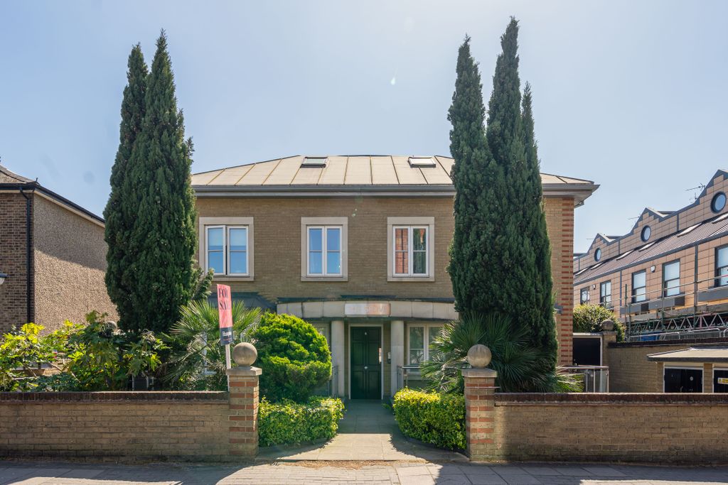 Property photo 1 of 10