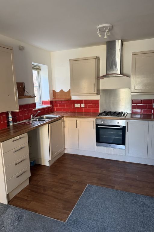 Property photo 1 of 4