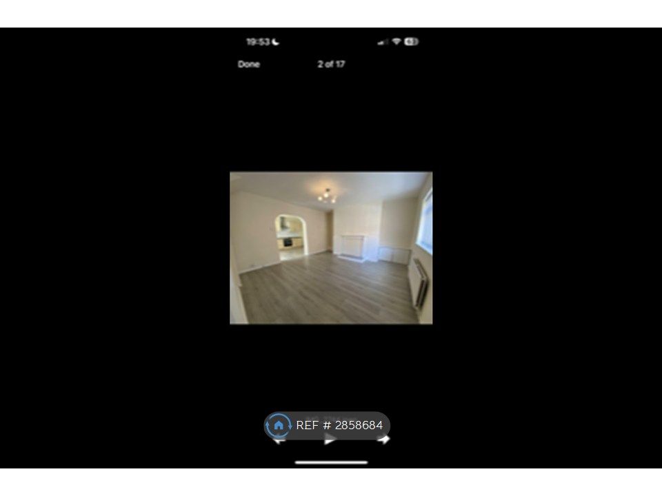 Property photo 1 of 7 Lounge Area