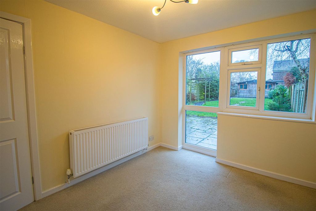 Property photo 3 of 10 Reception 2