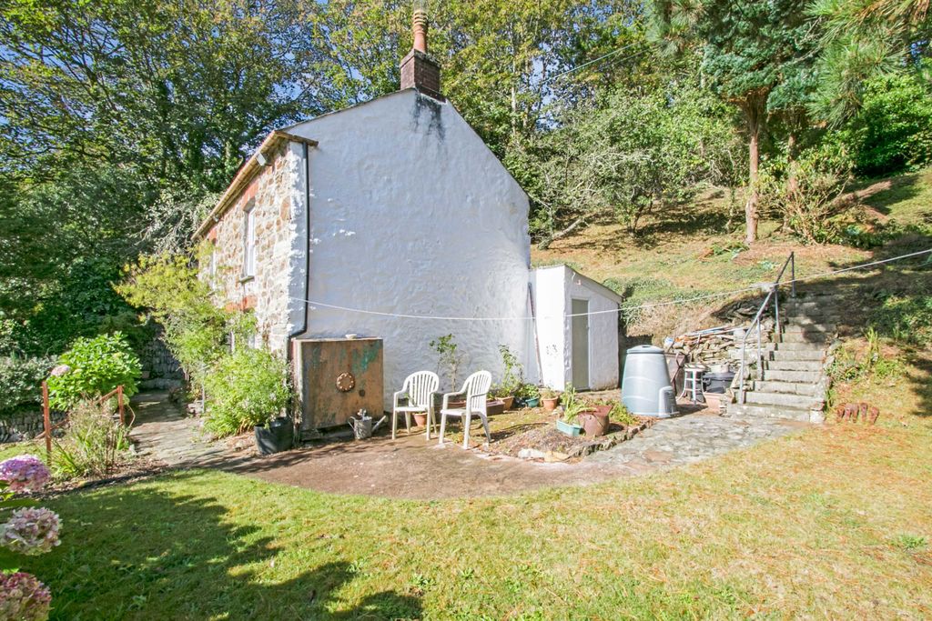 Property photo 3 of 15 Garden