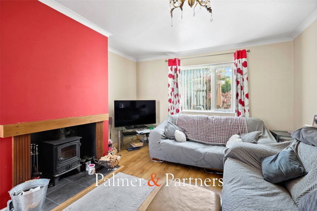 Property photo 2 of 11 Picture No. 12