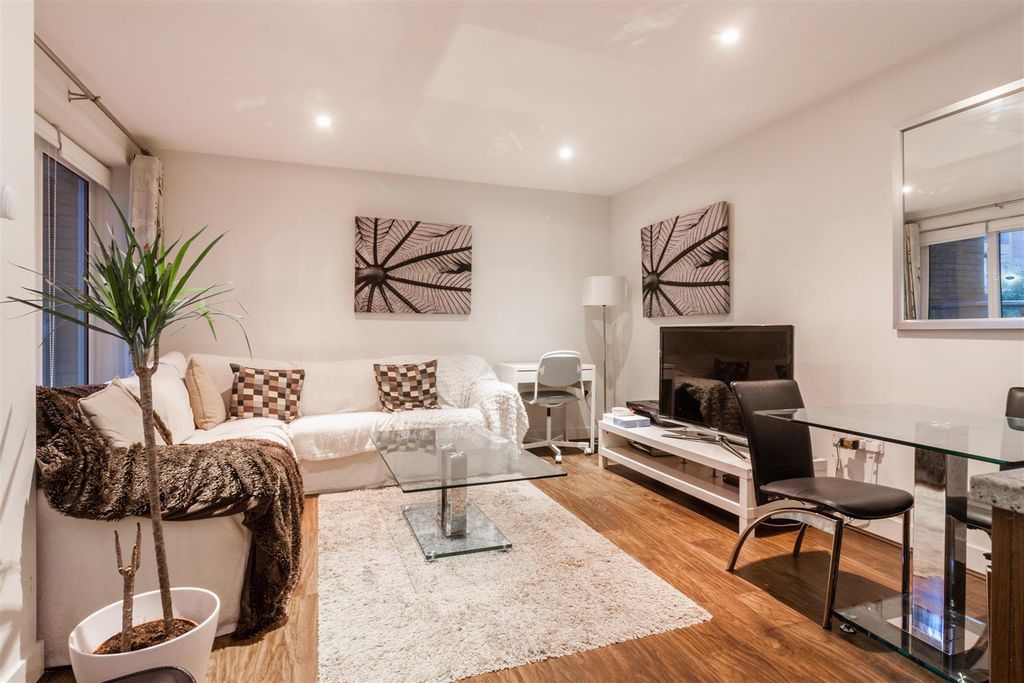 Property photo 1 of 7 Wmremove-Transformed (2).Jpeg