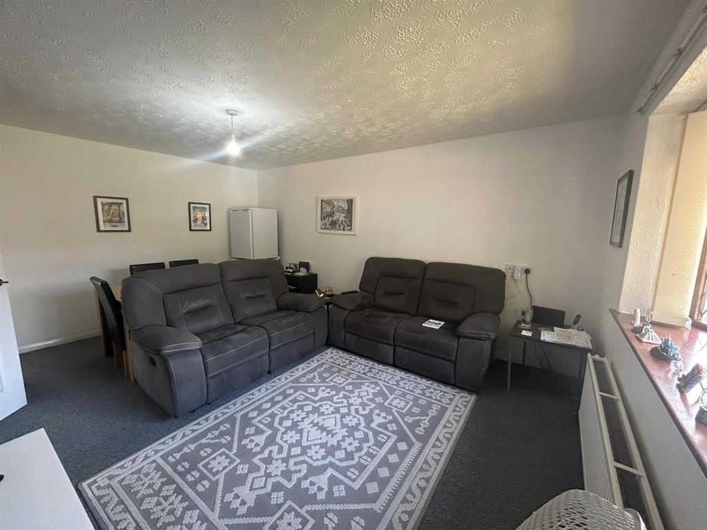 Property photo 3 of 11 Image (11).Png
