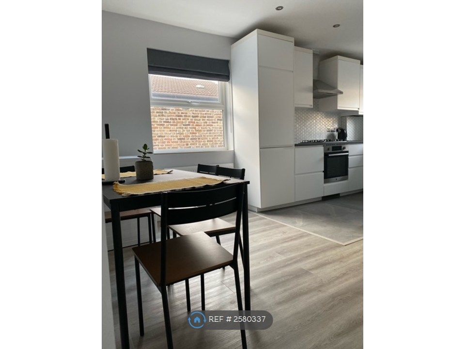 Property photo 1 of 10 Open Plan Kitchen