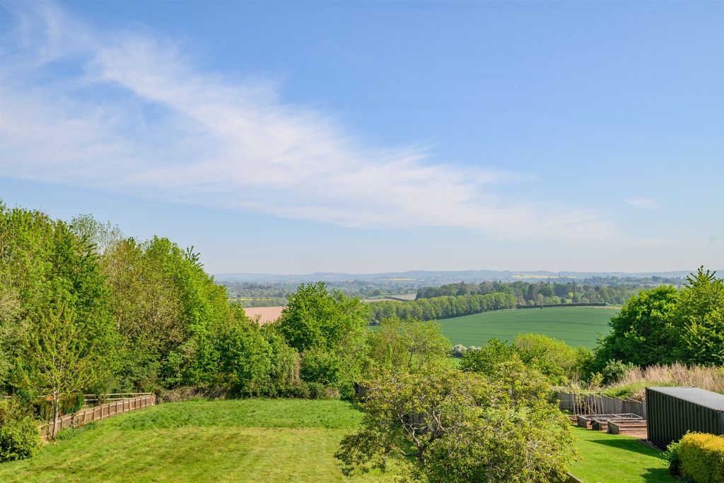 Property photo 2 of 44