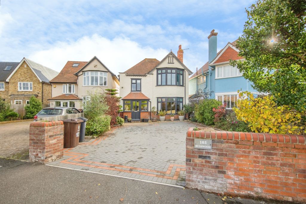 Property photo 1 of 27