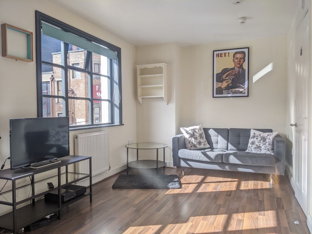 Property photo 3 of 13