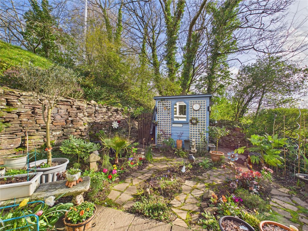 Property photo 2 of 17 Picture No. 19