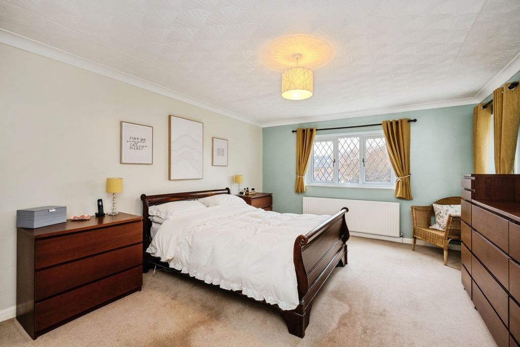 Property photo 3 of 26 Pbox-Img.Jpg