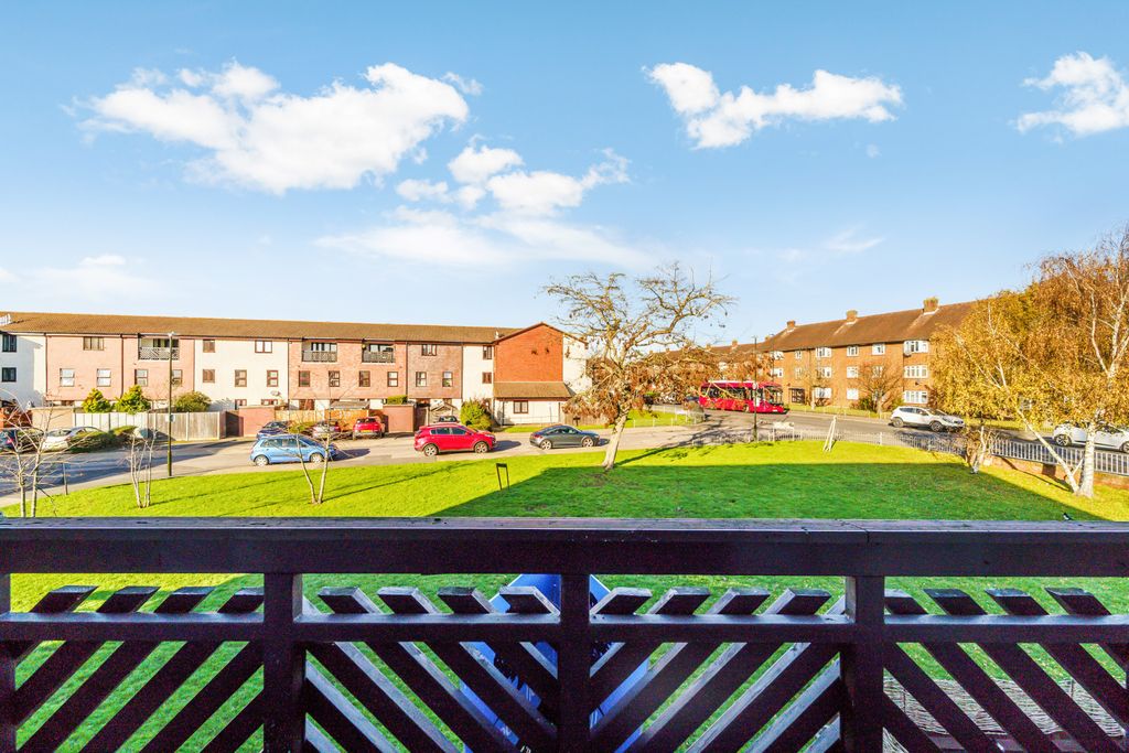 Property photo 3 of 19 Picture No. 36