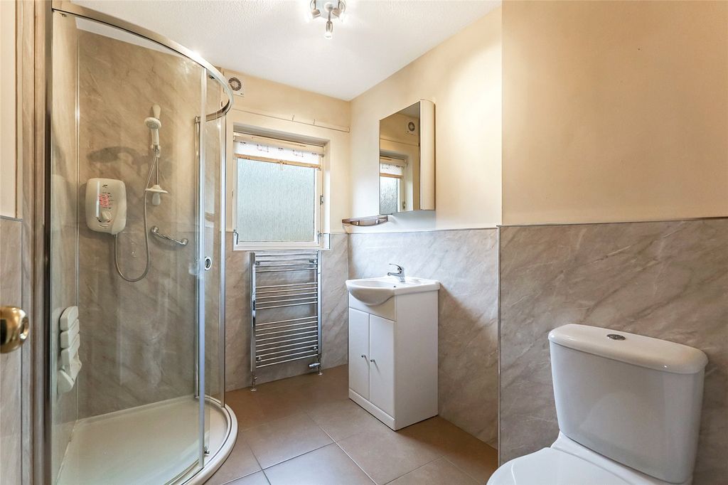Property photo 2 of 17 Picture No. 10