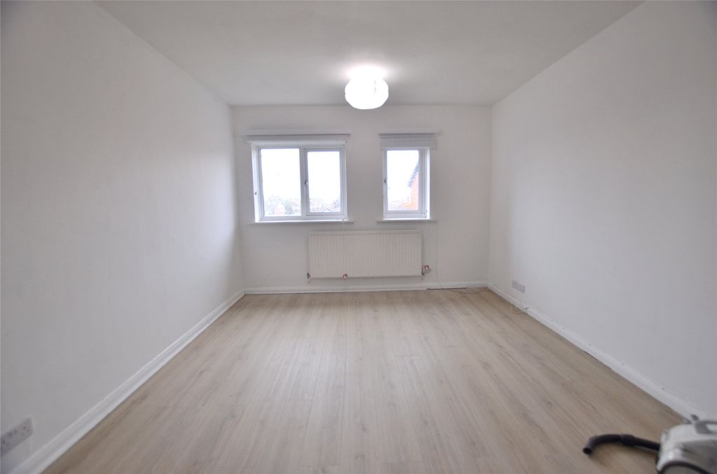 Property photo 2 of 13 Picture No. 35