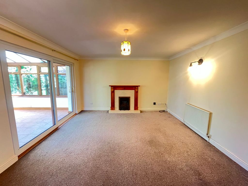 Property photo 2 of 26