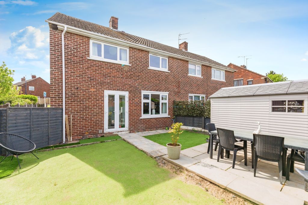 Property photo 2 of 19 2A8A0163