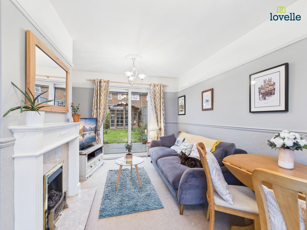 Property photo 2 of 24