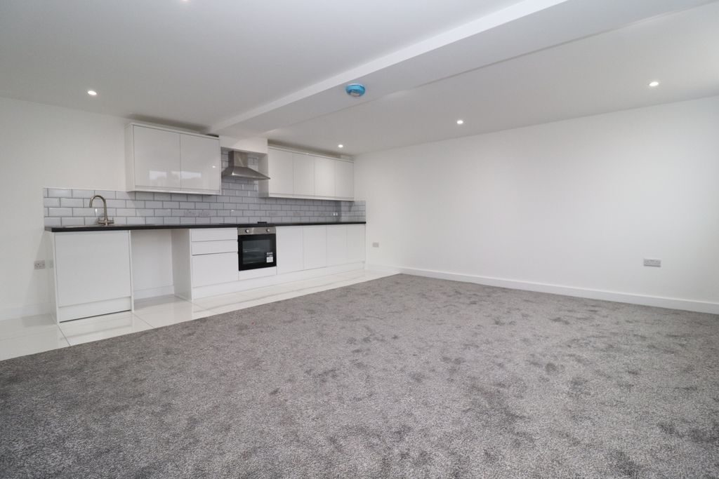 Property photo 1 of 6 Img_6547
