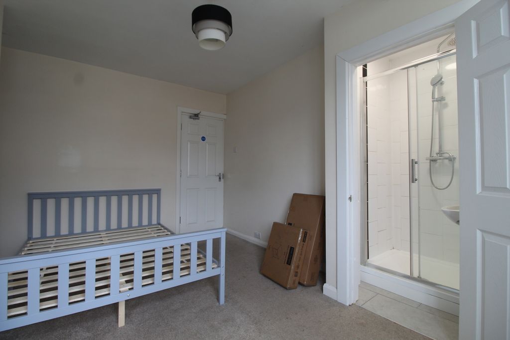 Property photo 1 of 7 Img_4987