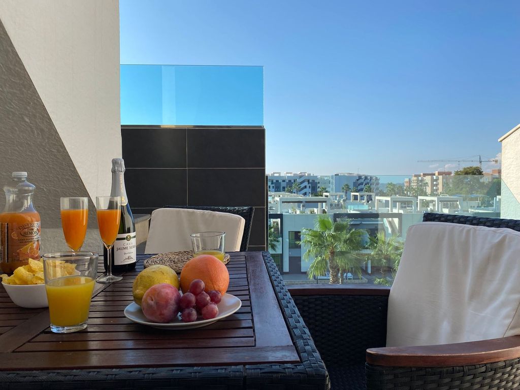 Property photo 3 of 25