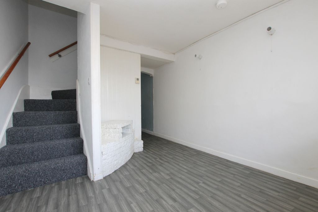 Property photo 3 of 12 Img_0909.Jpg