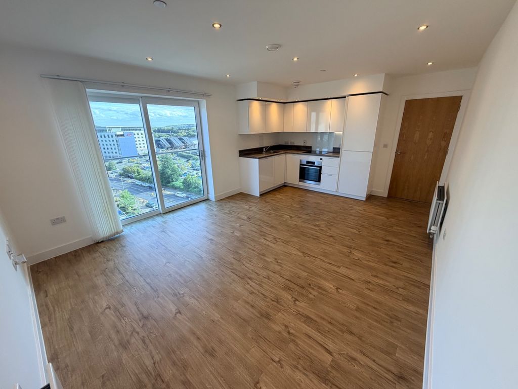 Property photo 2 of 5 5556811