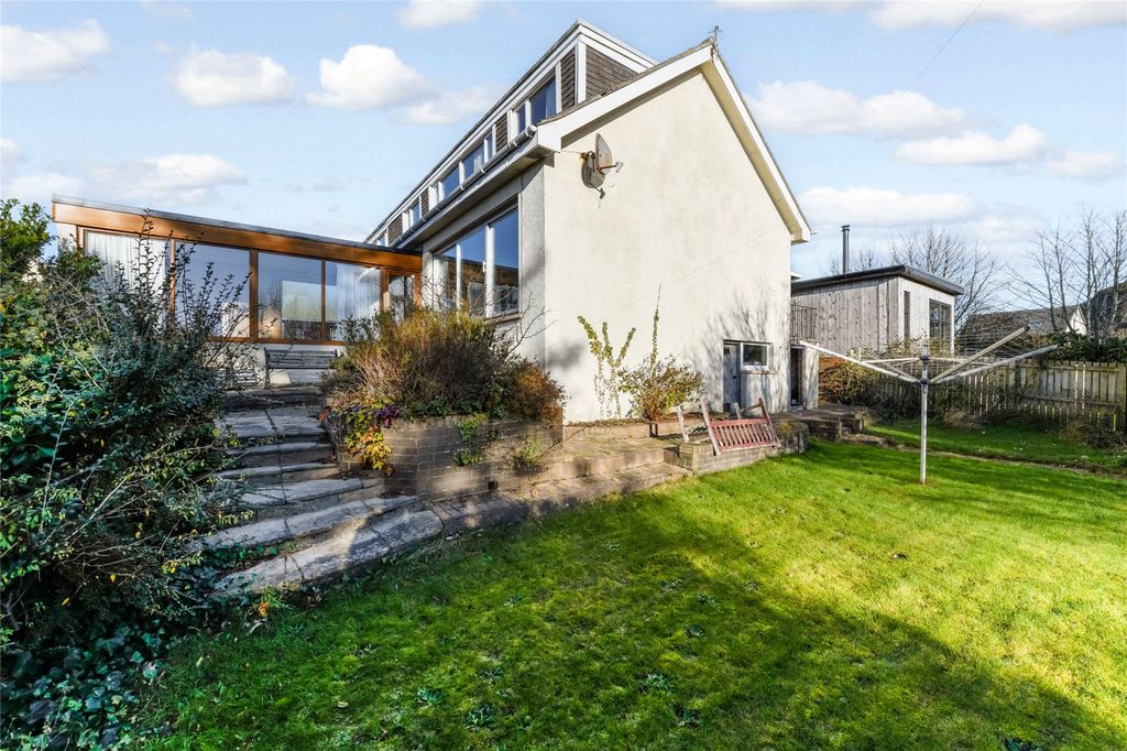 Property photo 1 of 20 Rear Aspect