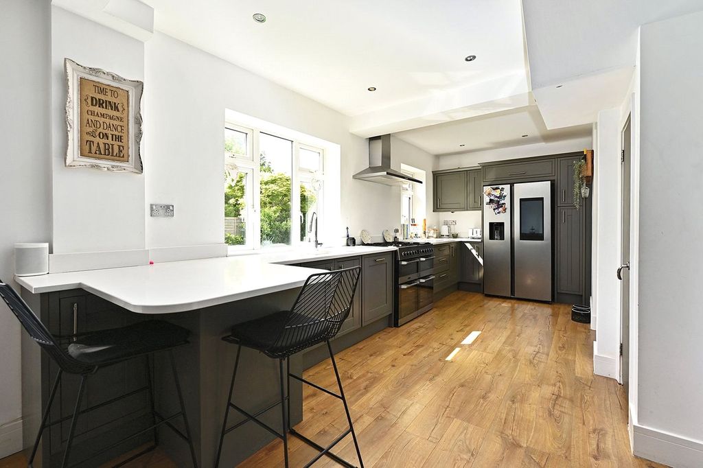 Property photo 2 of 13 Picture No. 06
