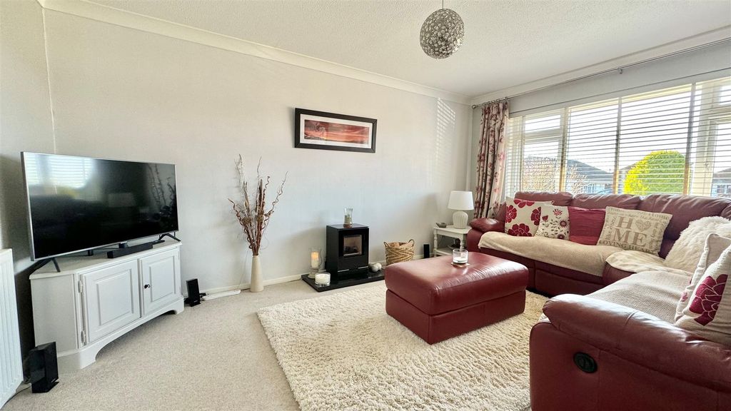 Property photo 3 of 17 18.Jpg